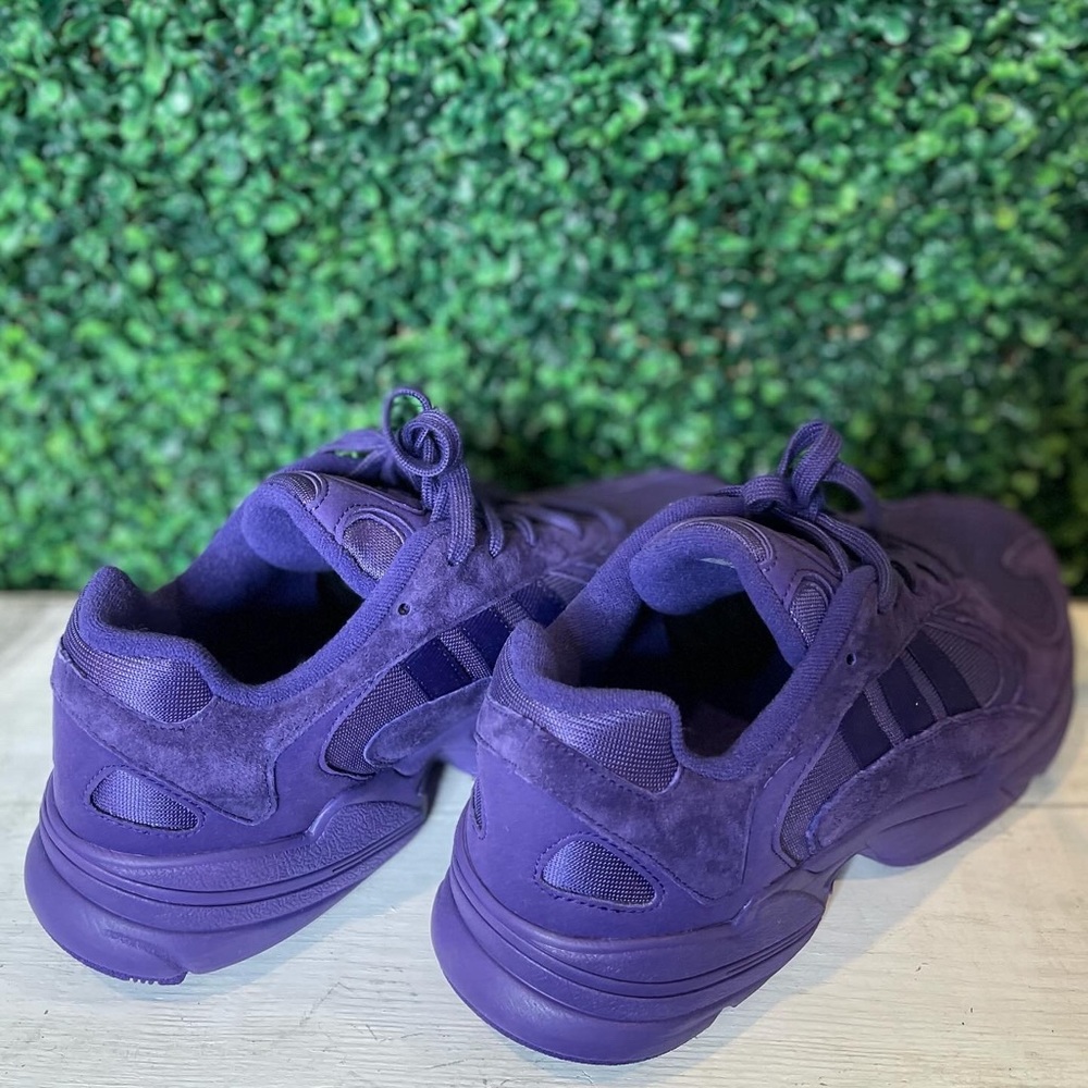 Adidas Yung 1 - NEVER WORN!! - Picture 4 of 4